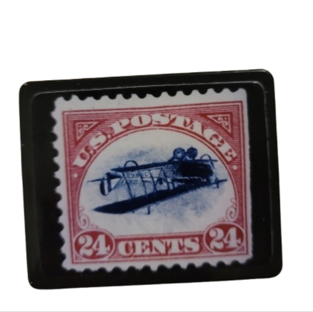 SMITHSONIAN MUSEUM inverted box US postage 24 cents stamp